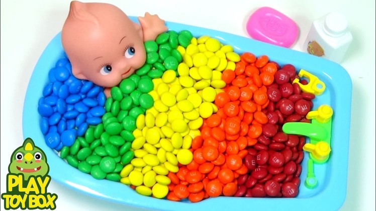 Baby Doll Bath Time Learn Colors M&M Chocolate peppa pig Orbeez DIY