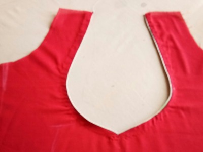 How to attach a coat piping on blouse back side without cutting  ?( deep neck blouse)