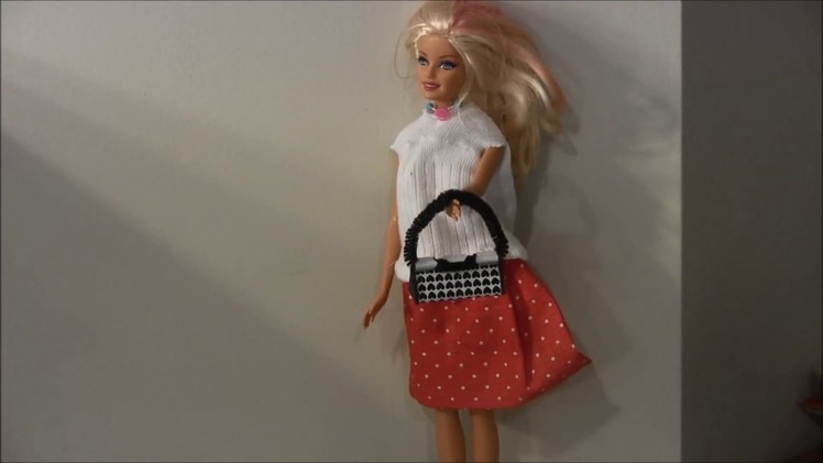 How to make a purse for Barbie Doll (Dollar Store Craft)