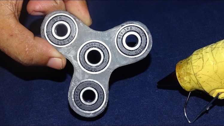 How To Make A Fidget Spinner Using  Hot GLUE