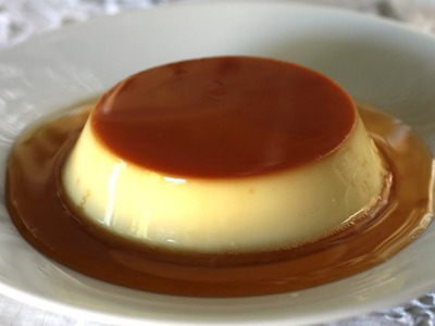 Flan creme caramel (custard pudding. bánh flan)
