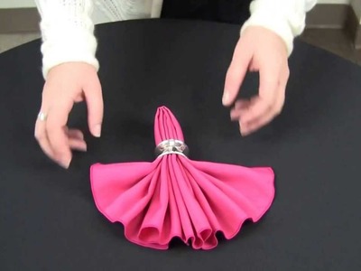 How to make fan fold napkin.