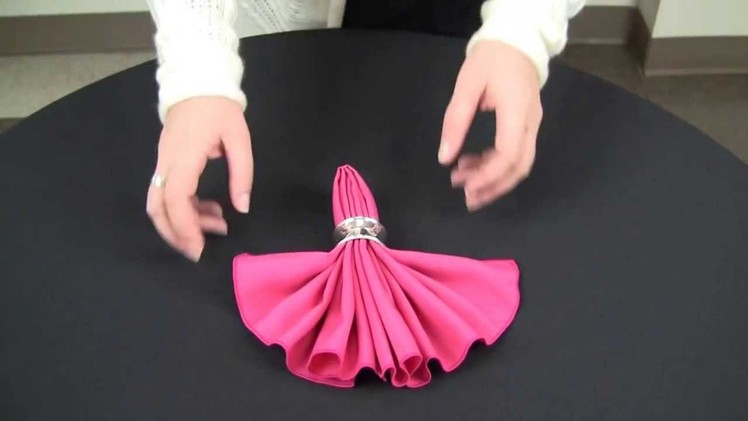 How to make fan fold napkin.