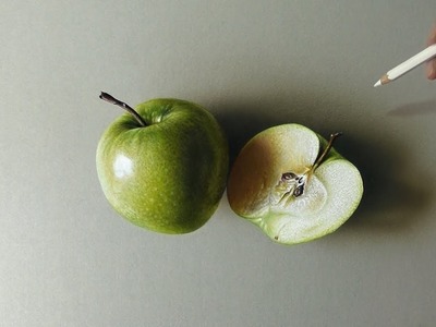 Drawing a green apple and a half