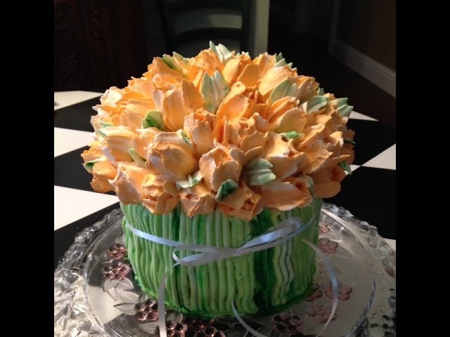Buttercream Tulip Bouquet Cake Decorating