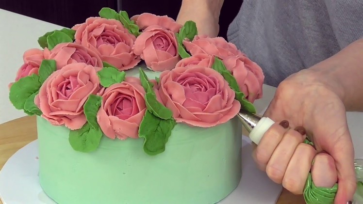 Peony Buttercream Flower Wreath Cake Decorating - CAKE STYLE