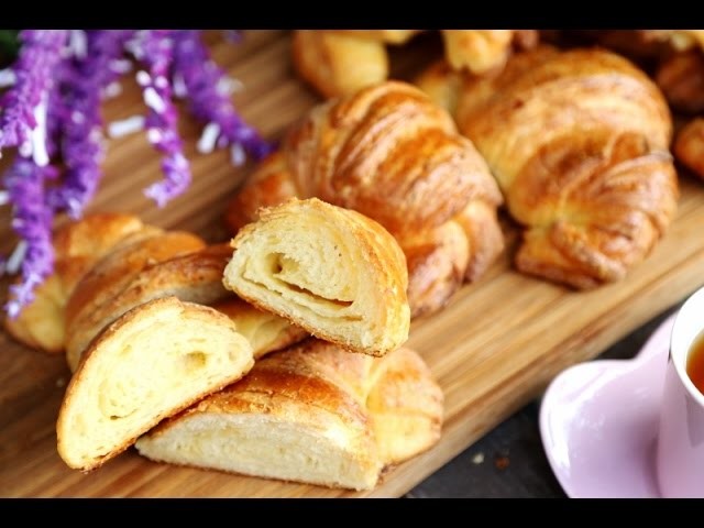 Quick Croissant Recipe - Homemade Easy Cheese Croissants Recipe - Heghineh Cooking Show