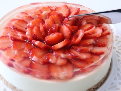 Strawberry Flower No-bake Cheesecake for Mother's Day