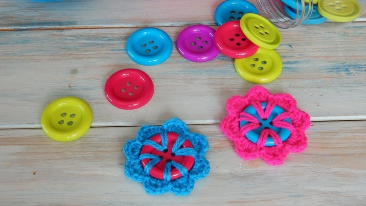 How to Crochet a Flower Button