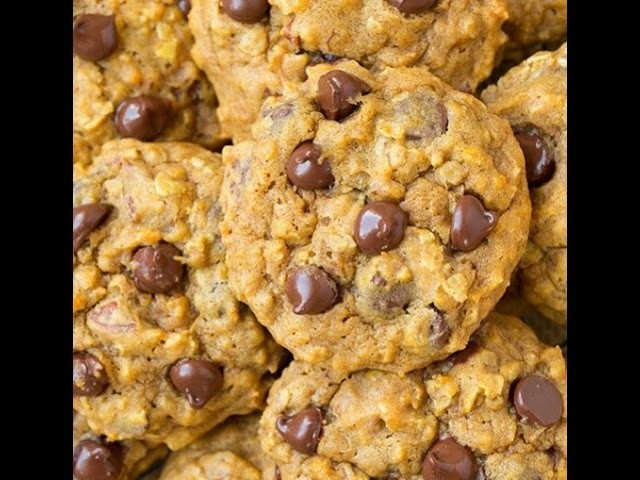 Old Fashioned Oatmeal Chocolate Chip Cookies