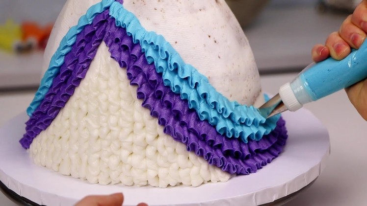 10 AMAZING ways to ice a CAKE Compilation!!