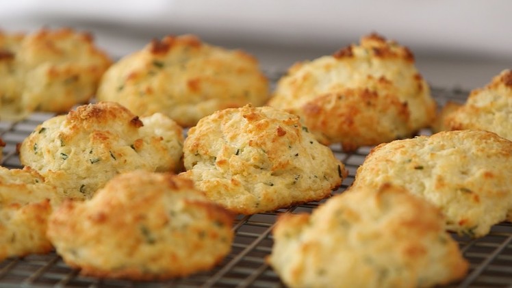 A Super Easy Way to Make Cheddar Biscuits- Kitchen Conundrums with Thomas Joseph