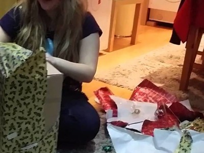 Christmas Gift Box inside Box iPhone Prank (English subtitles)