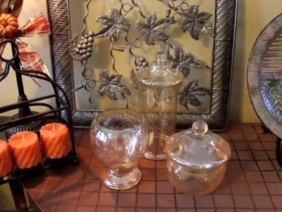 Fall in Love Series: Let's Decorate  A  Fall  Sofa Table Vignette!