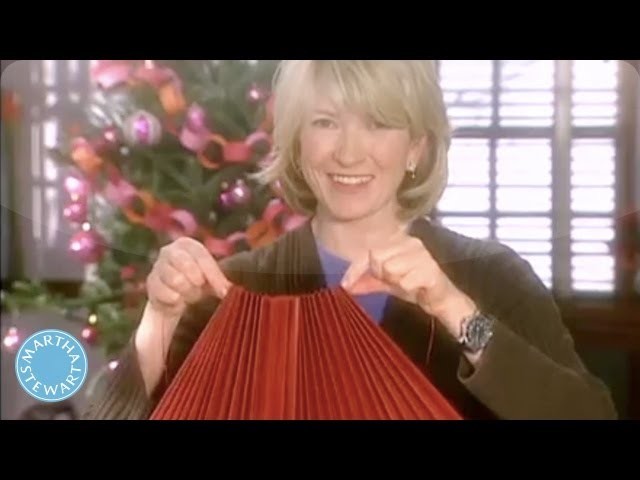 Good Thing: How to Make a Paper Tree Skirt - Martha Stewart