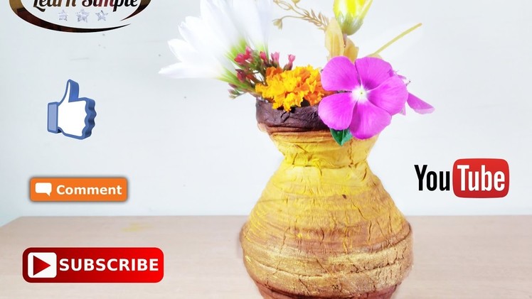 Newspaper flower vase