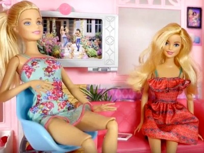 Barbie and Play Doh. Barbie, Ken and Play Doh BBQ play set. Barbie dolls and Unboxing toys video.