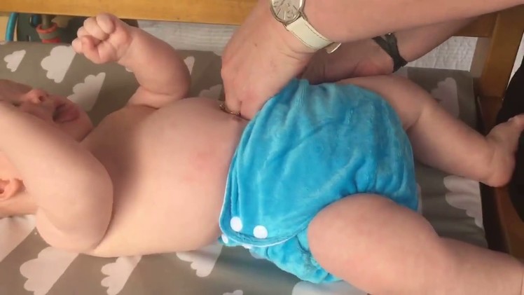 How to get a good fit with a side snap bubblebubs cloth nappy
