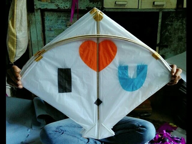 How to make an indian kite at home in hindi ५ आसान स्टेप्स में।S.K.Kites Digras