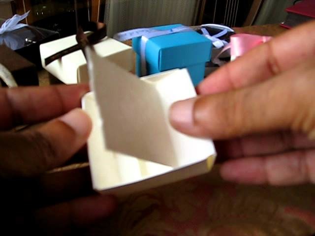 Assembling the 2 x2 Italian wedding favor boxes | Newfavors.com
