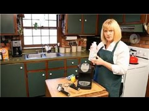 Kitchen Cleaning : How to Clean an Espresso Maker With Vinegar