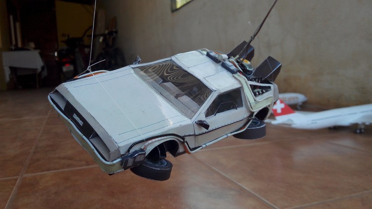 DeLorean Papercraft