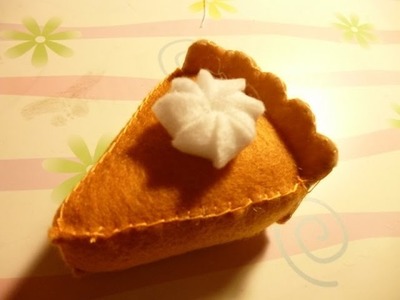 How To Make a Pie Plushie