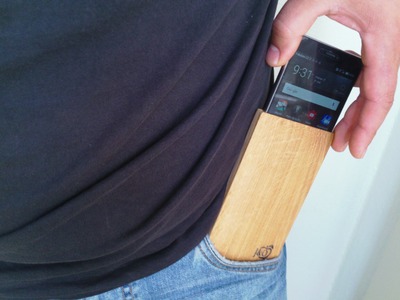 Making smartphone wooden case