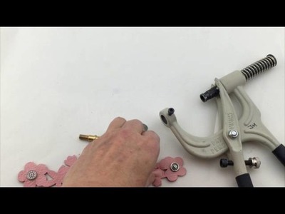 CRYSTAL RIVET SETTING