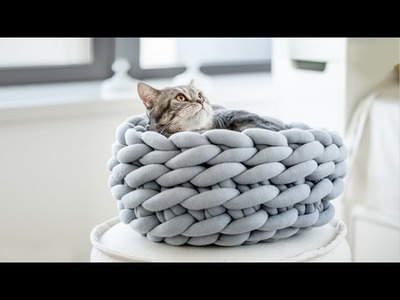 OHHIO | Creating a chunky-knit blanket or throw is easier than ever