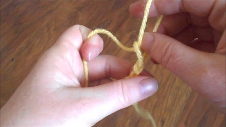 Finger Knitting for Beginners, Lesson on Basics.