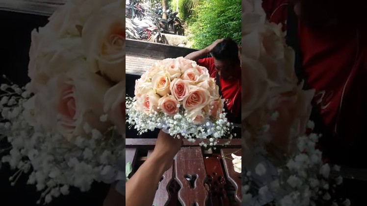 How to make a bouquet of roses