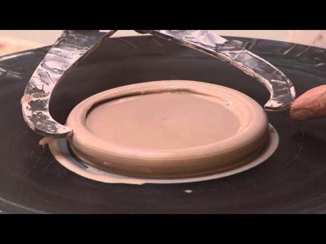 Pottery Video: A Super Cool Lid Technique with Mark Peters