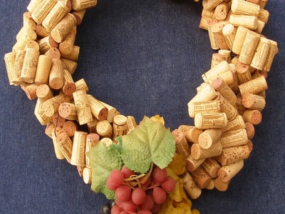 Quick and Easy -  Make a Wreath from Recycled Wine Corks