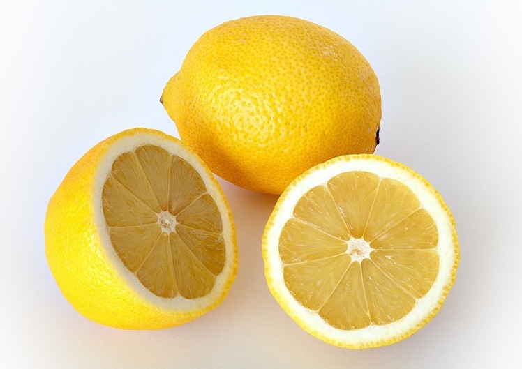 Squeeze Maximum Lemon Juice Easily - Hindi with Eng Subtitles