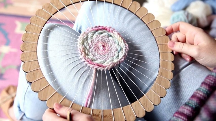 Step 5 - Round Woven Wall Hanging: Double soumak; Weaving Techniques with The Unusual Pear