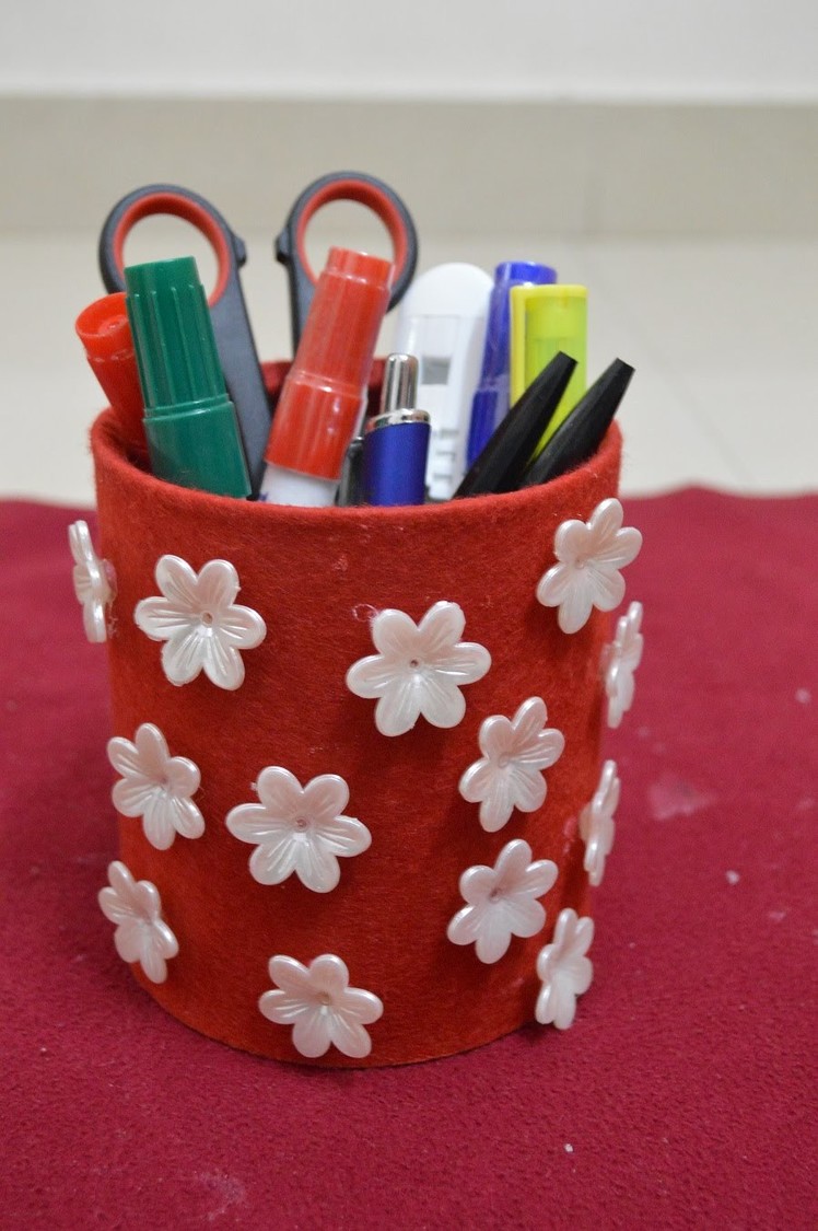DIY: Pen holder from container