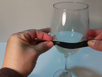 Glitter wine glasses - how to tape it off. my comparison.