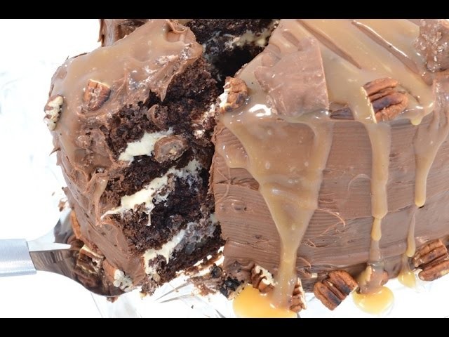 Chocolate Turtle Cake - Layered Chocolate Cake Recipe | RadaCutlery.com