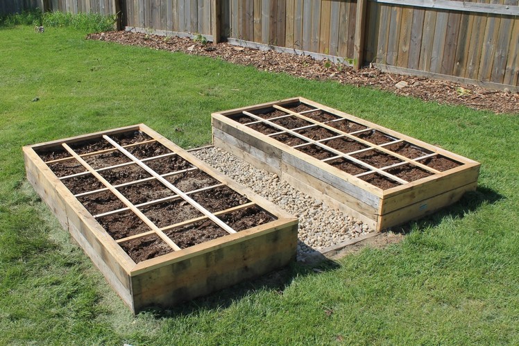 Creating a Raised Bed Garden Using Pallet Wood - 100% Free!