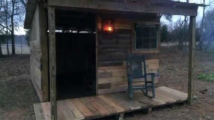 My Tiny Cabin Made from Pallets and Reclaimed Lumber