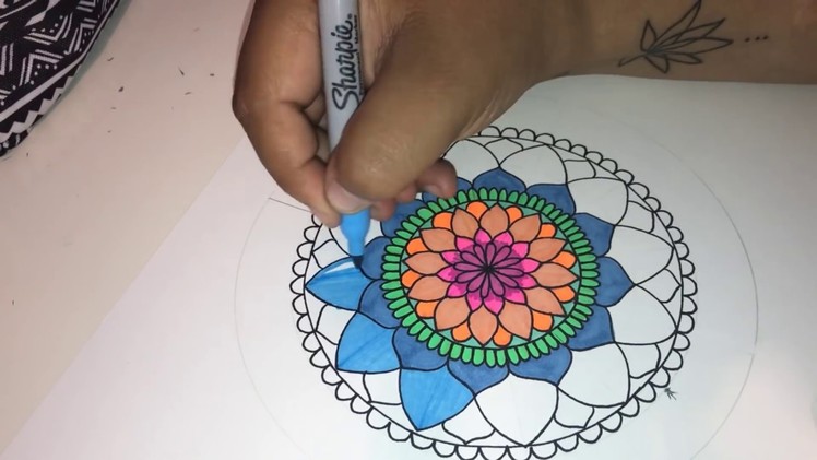 Como dibujar mandala simple a color , paso a paso  | how to draw simple colored mandala step by step
