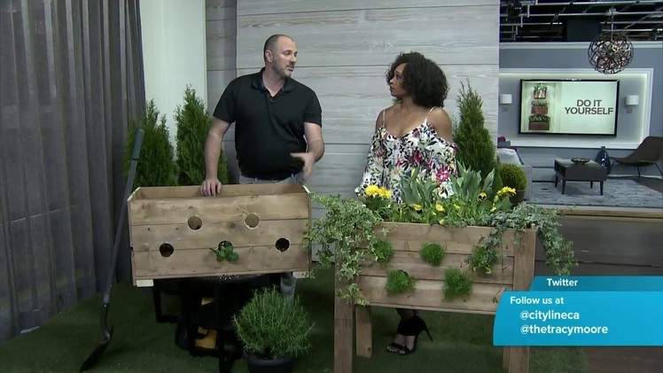 How to DIY a pallet planter box for a cascading garden
