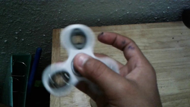 How to make a paper fidget spinner