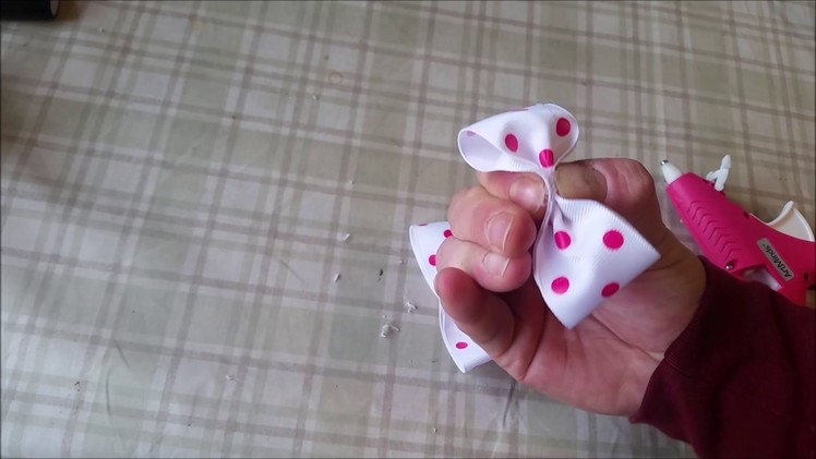 How to make your own homemade hair bows by Patrick & Sylvia from Daddy Daughter Hair Factory