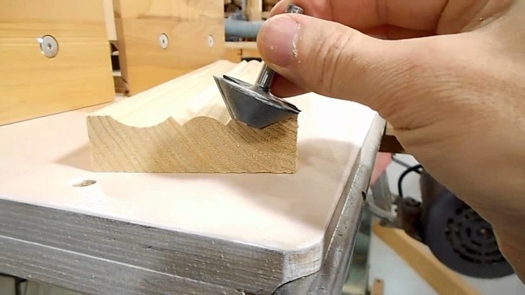 Molding tricks with a tilting router lift