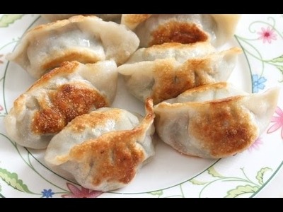 How to make Chinese chives beef dumplings (aka 餃子, jiaozi) and dipping sauce