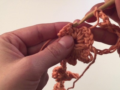 How to make flower stitch in crochet - Row 3 | WE ARE KNITTERS
