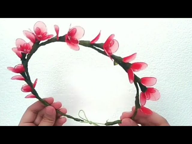 DIY how to make stocking flower crown. tiara - Tutorial