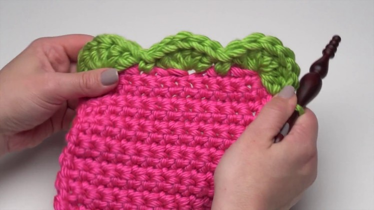 How to Crochet: Scalloped Edging (Left Handed)